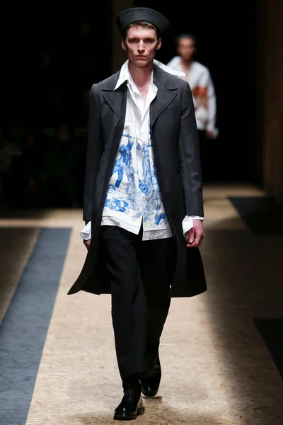 Look 47